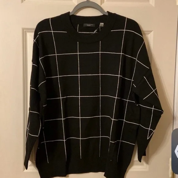 T Tahari Black and White Grid Sweater Women’s Size 1x - Picture 3 of 10
